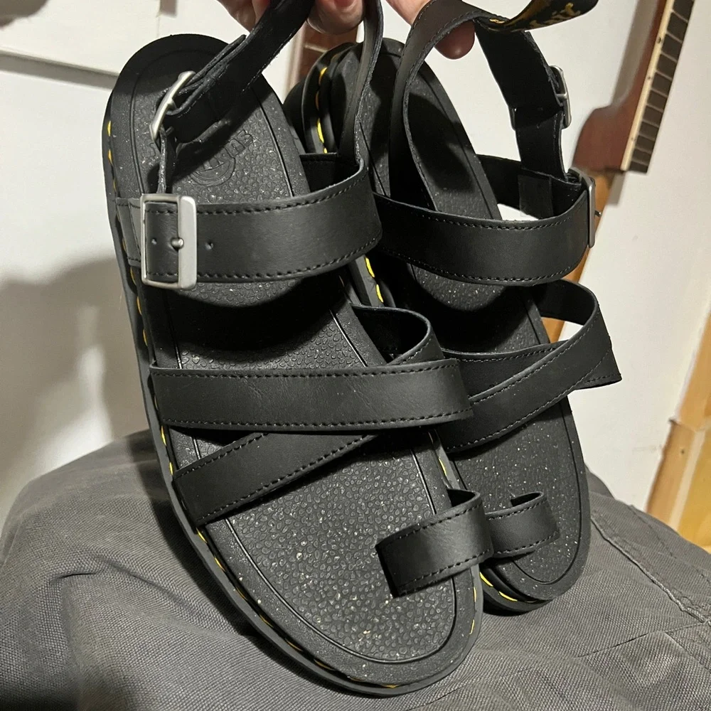 Dr. Martens NWOT women’s 10 Avry Hydro Leather Black Sandals chunky y2k strappy - Picture 2 of 5